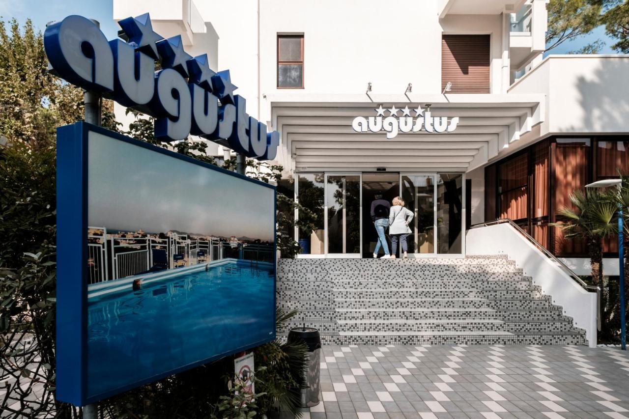 Hotel Augustus Riccione Kültér fotó